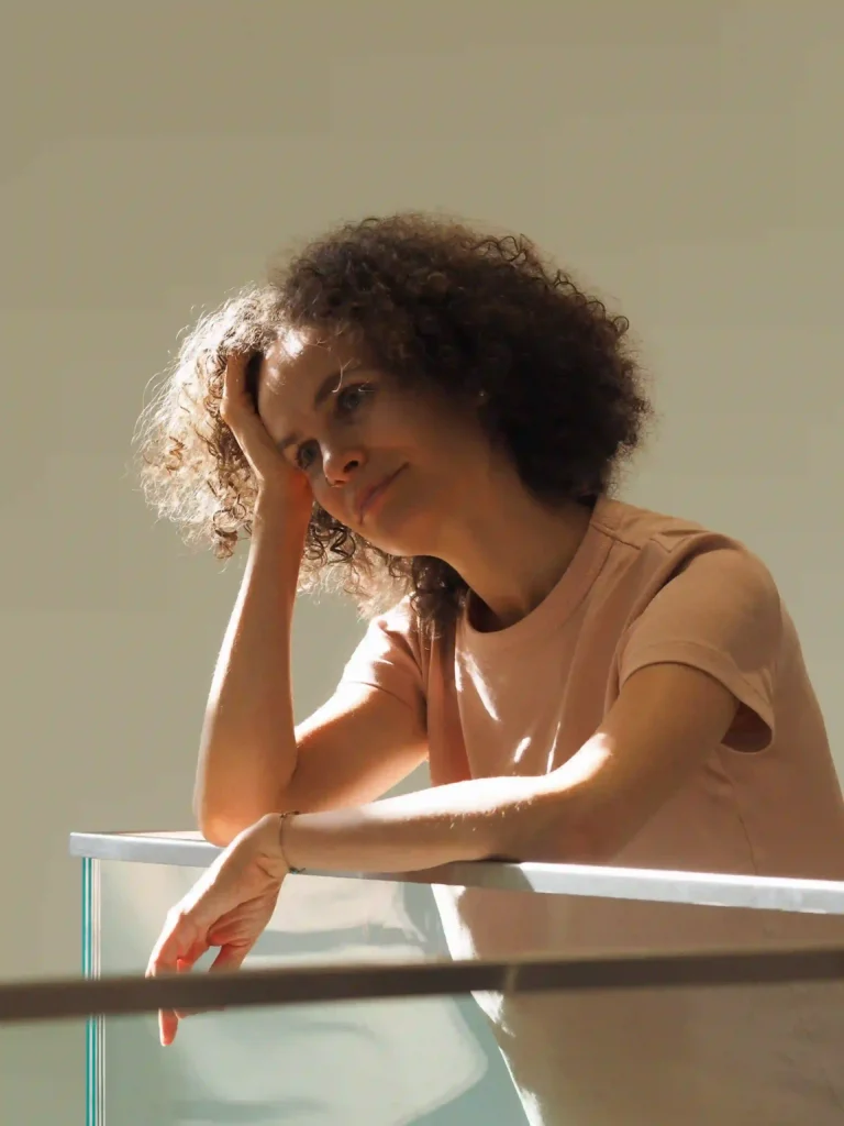 woman getting self harm treatment in orange county through we conquer together.